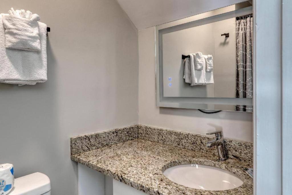 Stylish Haven New Walk To The Ocean Smart Tvs Wifi Apartman Myrtle Beach Kültér fotó